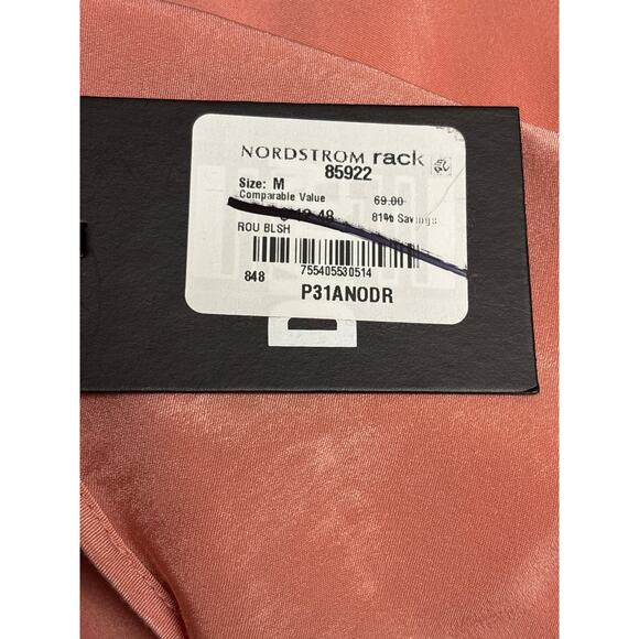 Dkny NWT Women's Glossy Sheen Ruched Shoulder Woven Top Size M Peach Feminine - Picture 5 of 6